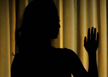 ’میرے شوہر نے مجھے طلاق دی تو سسر نے زبردستی شادی کرلی، پھر 10 دن بعد اس نے بھی طلاق دے دی اور میری شادی۔۔۔‘ خاتون کی ایسی شرمناک ترین کہانی کہ سن کر شیطان بھی گھبرا جائے