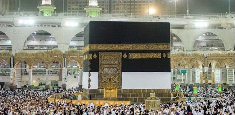 سعودی عرب ،غلاف کعبہ 3 میٹر اوپر کردیا گیا