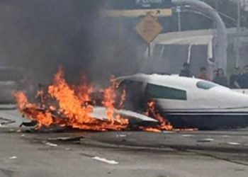 میکسیکو میں مسافر طیارہ گر کر تباہ ، بڑے پیمانے پر ہلاکتوں کو خدشہ