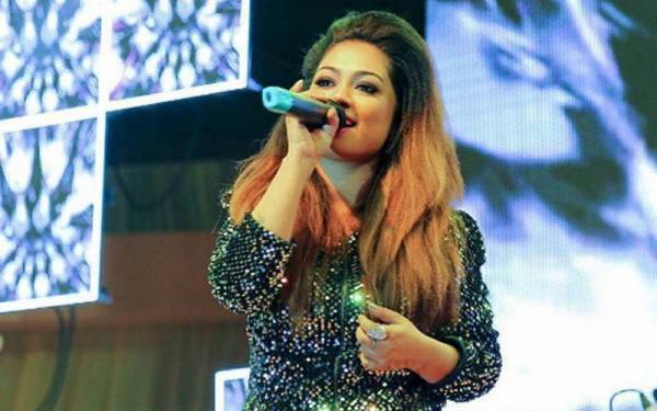 بھارت کی معروف گلوکارہ ٹریفک حادثے میں جاں بحق