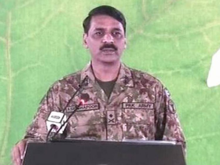 بھارت کا خواب بولی وڈ فلم کے ذریعے ہی پورا ہو سکتا ہے،بالا کوٹ حملے پر فلم بنانے پر بھارتی فلم سازوں کو ڈی جی آئی ایس پی آر کا جواب