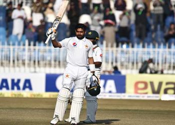 پنڈی ٹیسٹ: بنگلا دیش کیخلاف بابر، شان کی سنچریاں، ٹیم کو 109 رنز کی برتری مل گئی