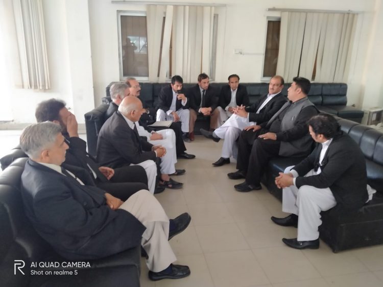 صوبائی ترجمان صفدر باغی کی انصاف لائرز فورم کے وکیلوں سے اہم ملاقات