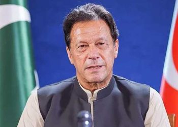 ملک دلدل کی طرف جا رہا، حکومت کو زیادہ وقت نہیں دینگے، عمران خان
