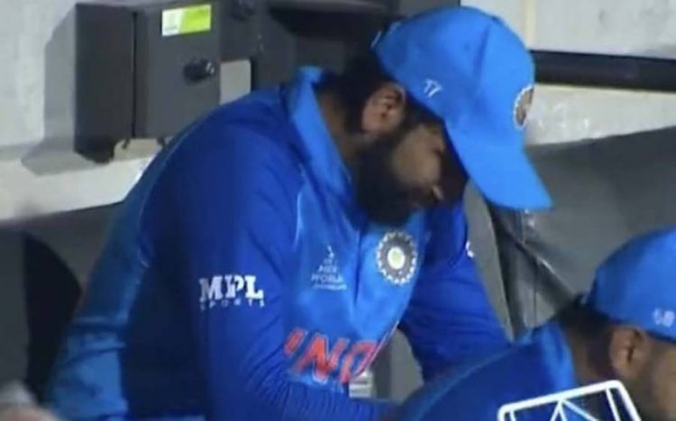 سیمی فائنل میں دردناک شکست کے بعد روہت شرما رو پڑے ، ویڈیو سوشل میڈیا پر وائرل