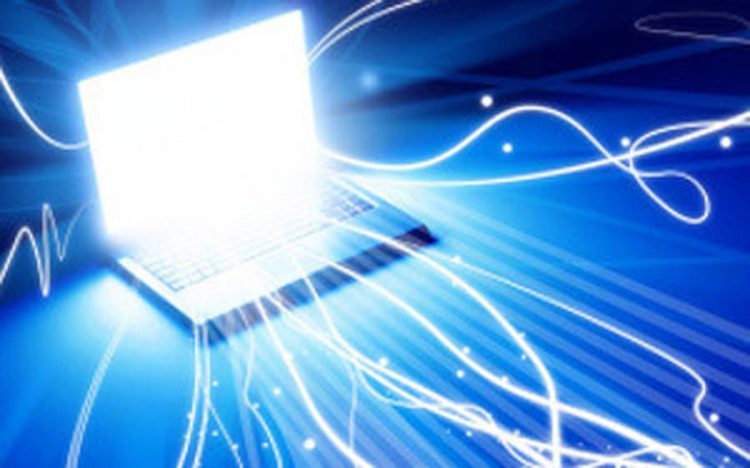 پاکستان میں انٹرنیٹ کی بندش کے پیش نظر فری لانسنگ کی بڑی ویب سائٹ ” فائیور “ نے اہم قدم اٹھا لیا