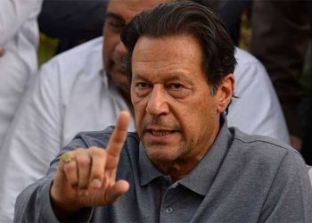 سپریم کورٹ پیشی کیلئے پولیس عمران خان کو لے کر روانہ، سکیورٹی کے غیر معمولی انتظامات