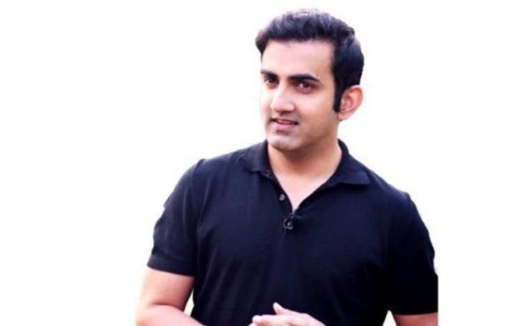 آئی پی ایل میچ کے دوران ویرات کوہلی کے مداحوں کو گوتم گھبیر پر حملہ ، میچ روکنا پڑگیا