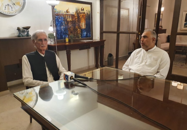 پرویز خٹک اور اسد قیصر کی متوقع پریس کانفرنس منسوخ ہوگئی