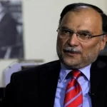 پی ٹی آئی کی حکومت آئی تو ملک میں فساد و انتشار پھیلے گا، احسن اقبال