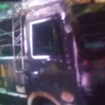 شاہ نورانی سے کراچی آنے والی زائرین کی بس میں آتشزدگی، 17 سالہ لڑکی جاں بحق