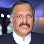 نظریاتی سیاست ختم، ملکی معیشت وینٹی لیٹر پر ہے، اعجاز الحق