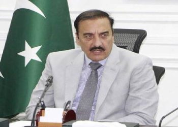کمشنر راولپنڈی لیاقت علی چٹھہ کو عہدے سے ہٹا دیا گیا
