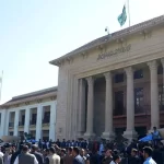 پنجاب اسمبلی کے باہر سے 5 مشکوک افراد کو حراست میں لیا گیا.پنجاب پولیس