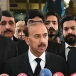 اسلام آباد پولیس اور حکومت کیخلاف درخواست دائر کی ہے، شعیب شاہین