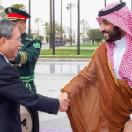 چینی وزیراعظم کا سعودی عرب کا دورہ محمد بن سلمان کا استقبال ۔