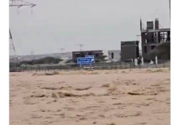 متحدہ عرب امارات کی مختلف ریاستوں میں بارش اور ژالہ باری ،سیلابی صورتحال ، مزید بارش کی پیشگوئی