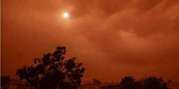 آسٹریلیا میں شدید طوفان ،چند ہی منٹوں میں دن کی روشنی ختم ، آسمان خون کی طرح سرخ ہو گیا، ویڈیو وائرل