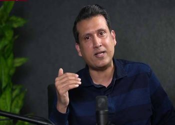 سینئرصحافی اطہر کاظمی نے پاکستان سے پیسے واپس مانگنے پر یواے ای پرچڑھائی کرنے والے صحافیوں کو آڑے ہاتھوں لے لیا