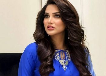 لائیو شو میں غیر اخلاقی حرکت پر فضا علی کا ردعمل سامنے آگیا