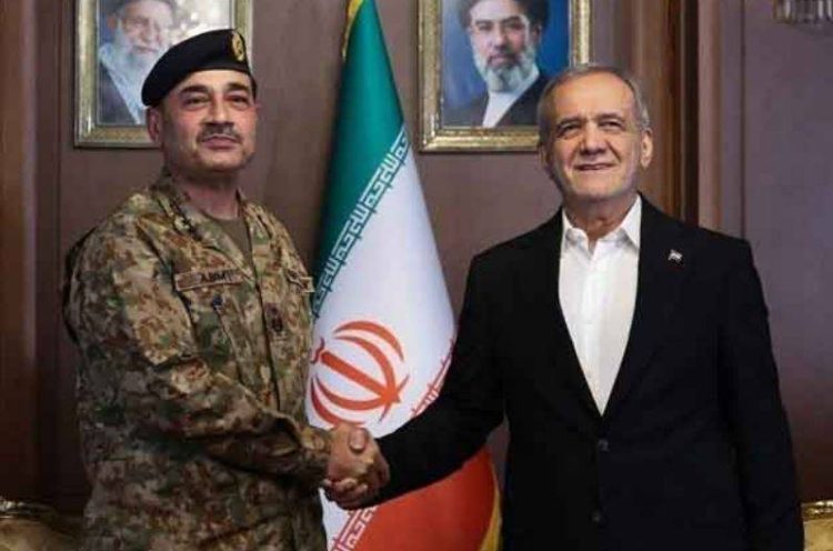 فیلڈ مارشل سید عاصم منیر کی ایران کے صدر مسعود پزشکیان سے اہم ملاقات