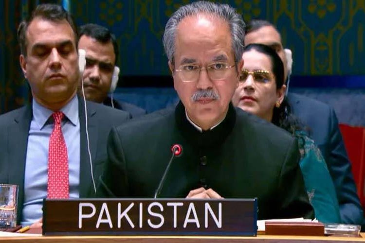 آبنائے ہرمز کی بندش عالمی امن اور ترقی پذیر ممالک کیلئے سنگین خطرہ ہے: پاکستان